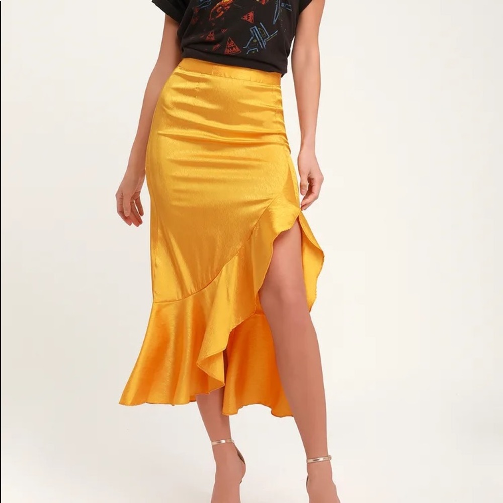 Lulus dancing queen midi skirt